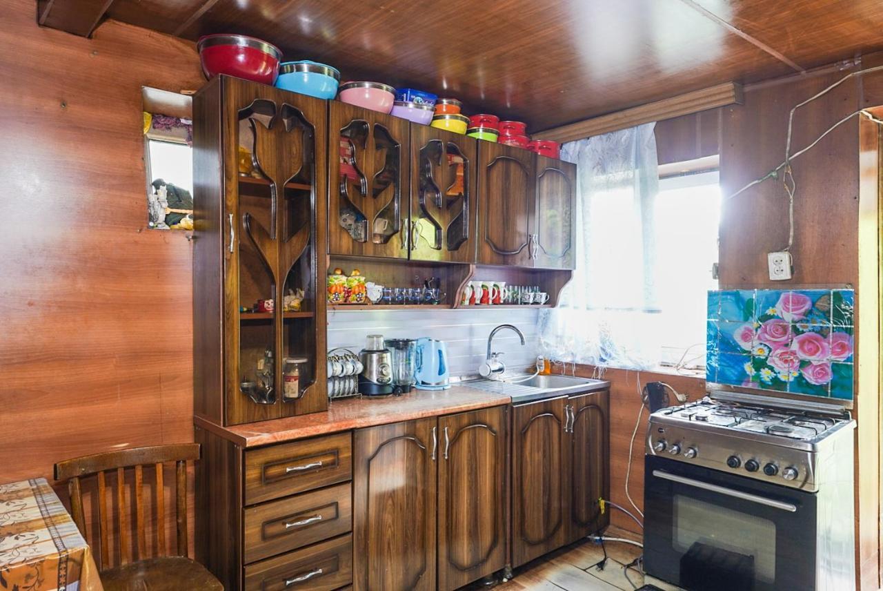 Bori'S Guesthouse Ушгули Екстериор снимка