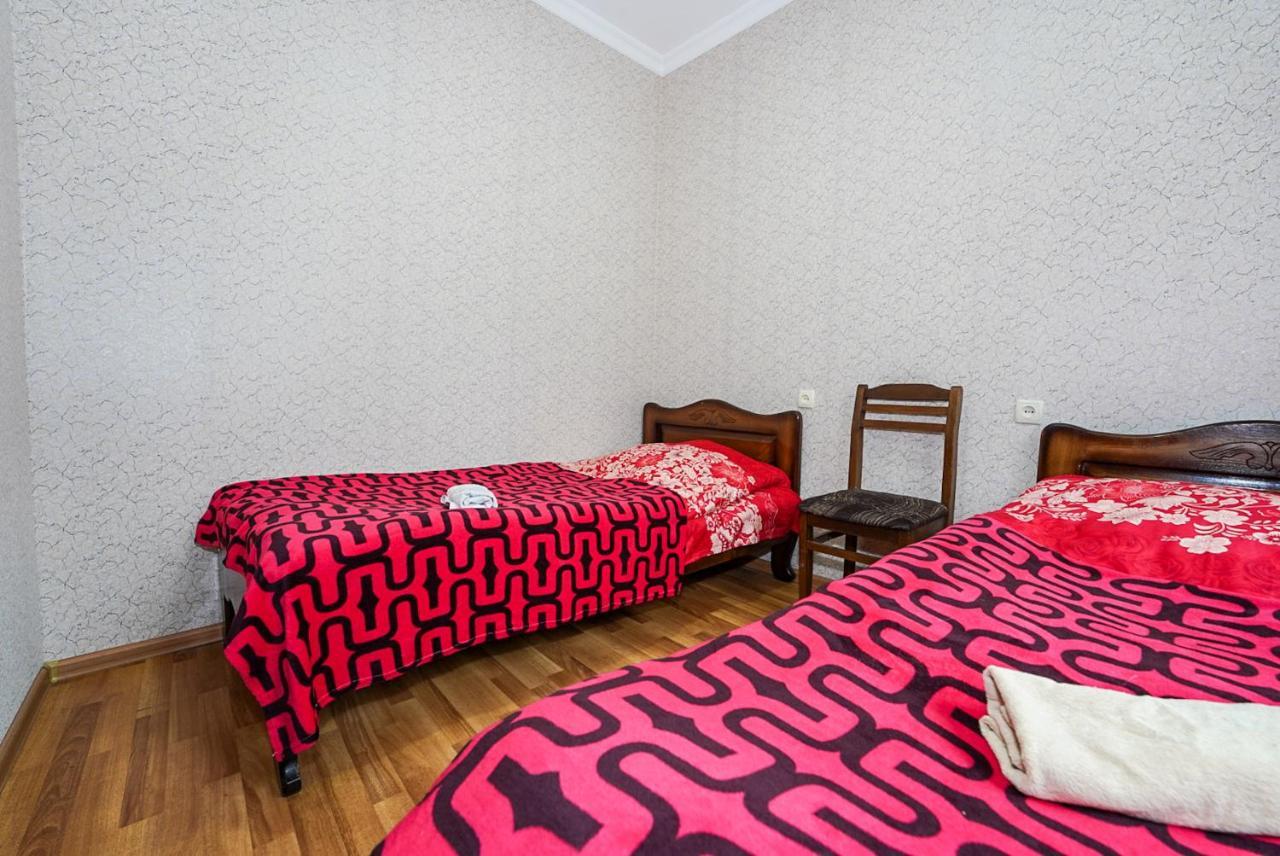 Bori'S Guesthouse Ушгули Екстериор снимка