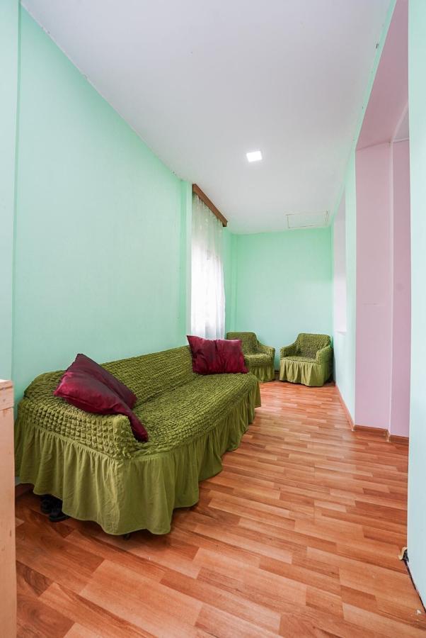 Bori'S Guesthouse Ушгули Екстериор снимка